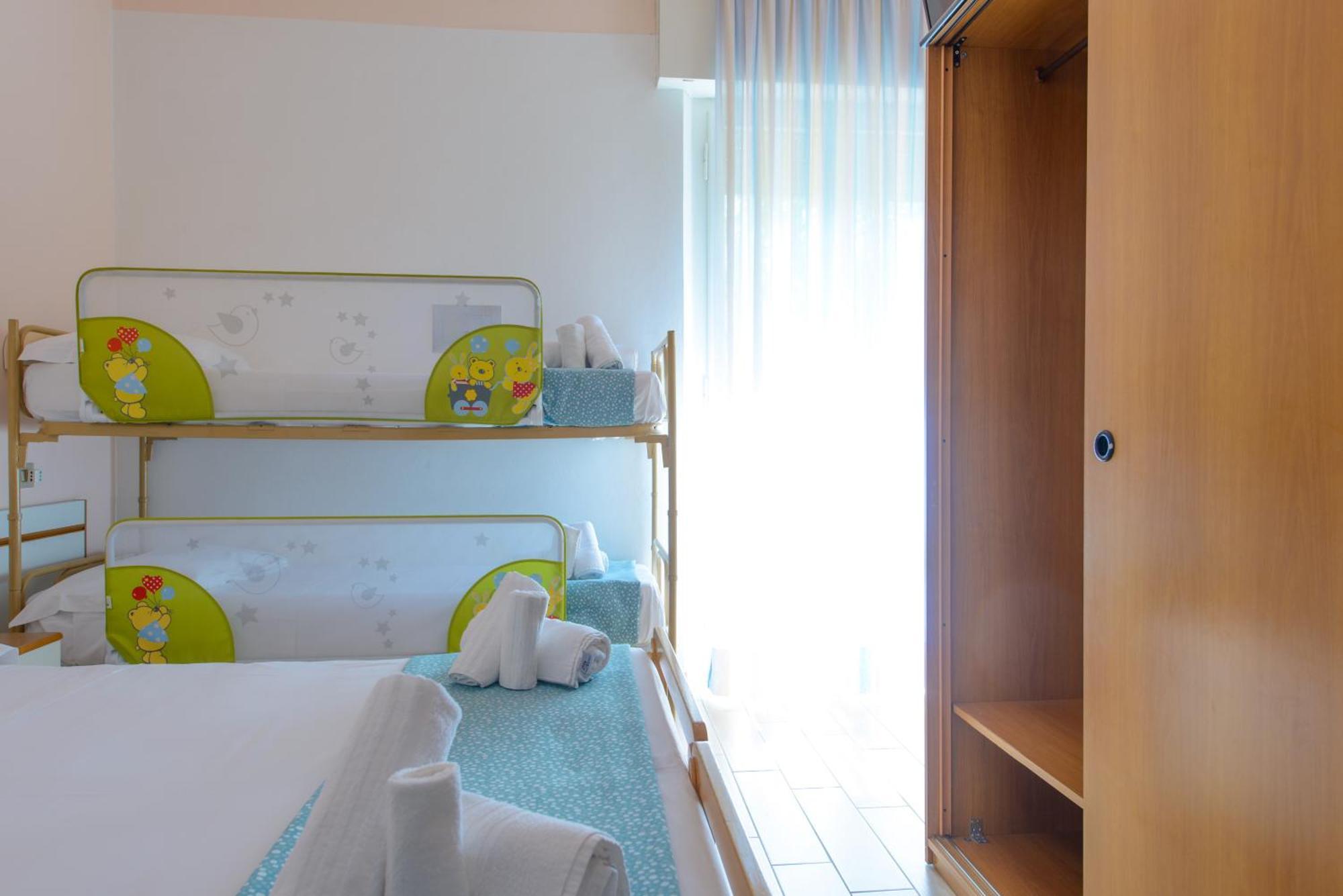 Hotel Colorado Rimini Ngoại thất bức ảnh