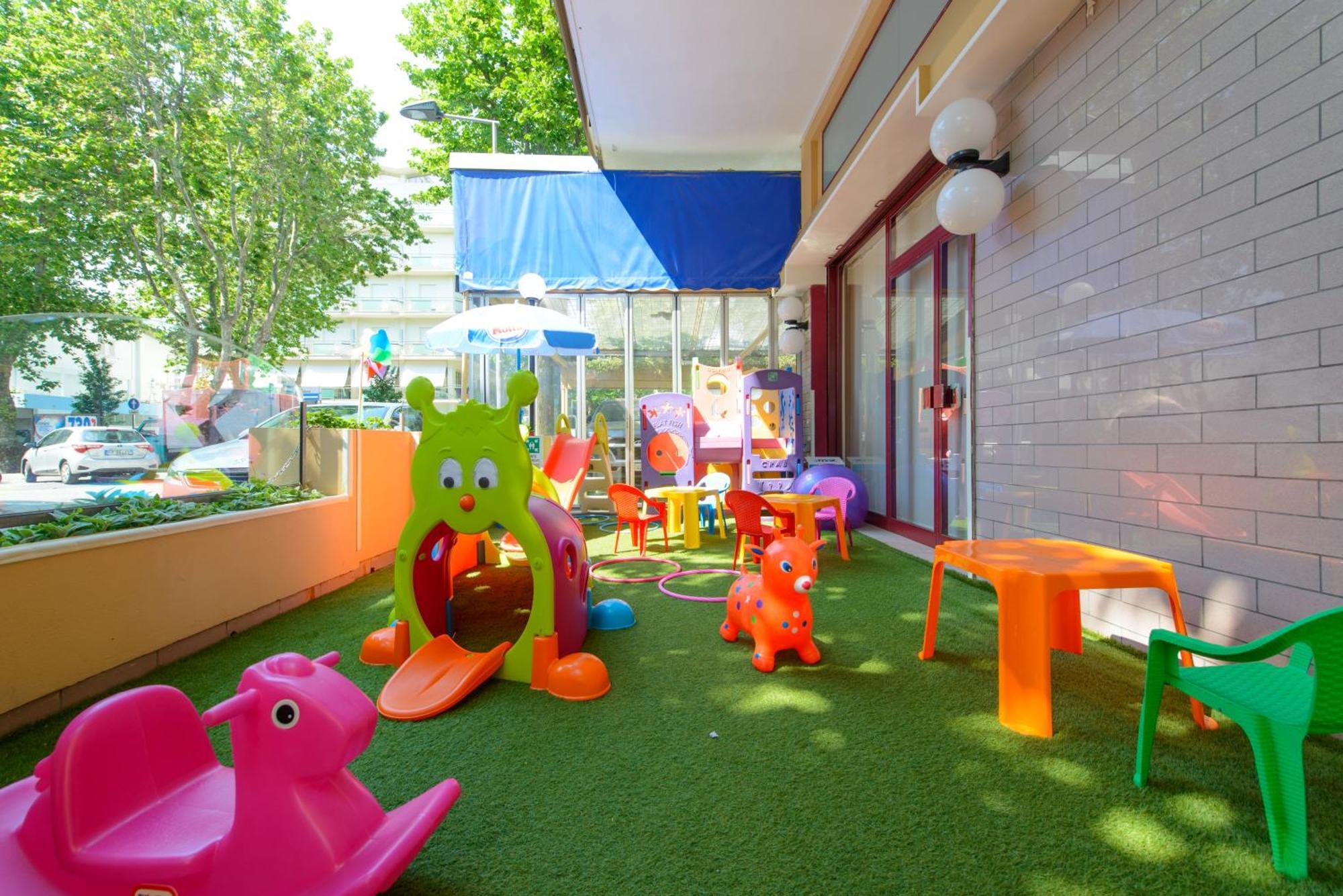 Hotel Colorado Rimini Ngoại thất bức ảnh