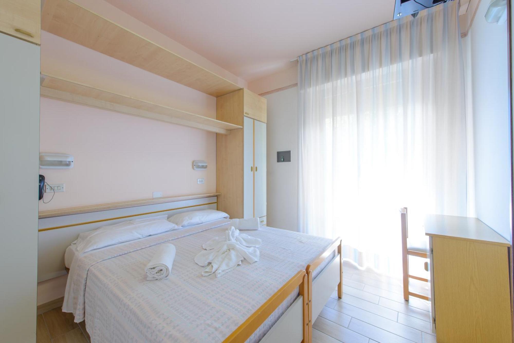 Hotel Colorado Rimini Ngoại thất bức ảnh