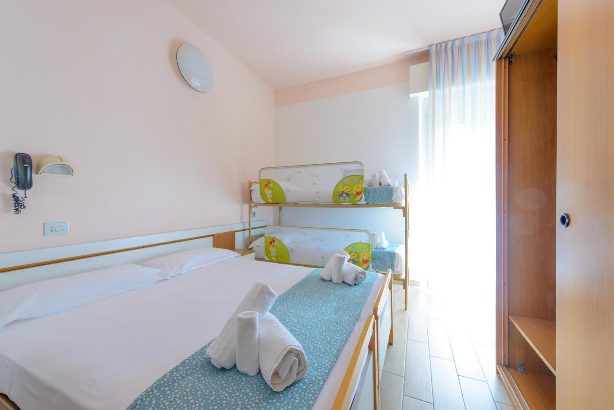 Hotel Colorado Rimini Ngoại thất bức ảnh
