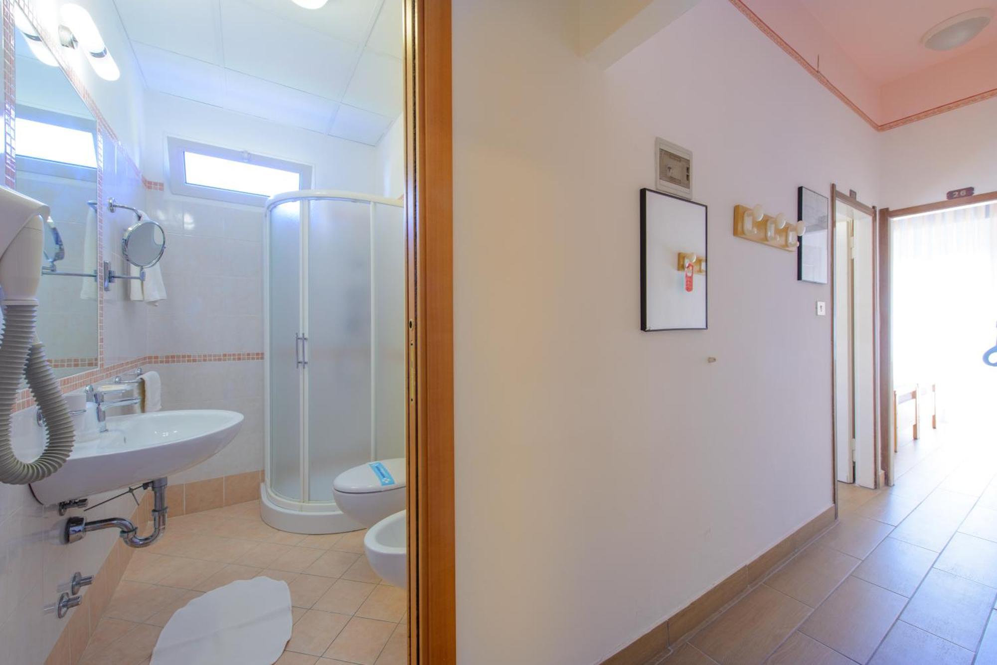 Hotel Colorado Rimini Ngoại thất bức ảnh