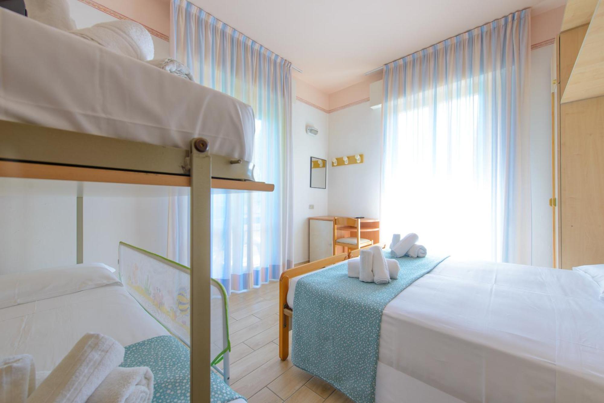 Hotel Colorado Rimini Ngoại thất bức ảnh