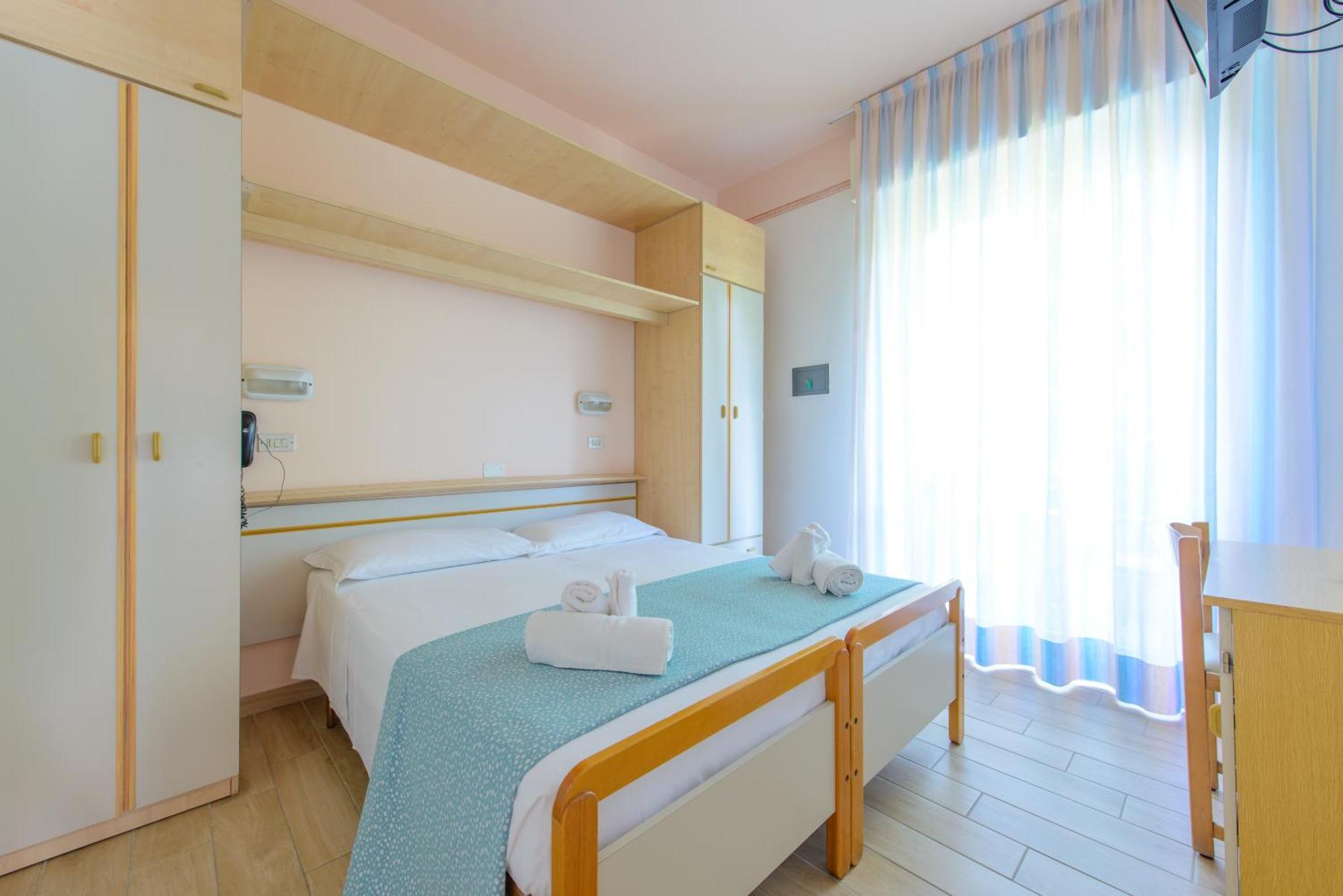 Hotel Colorado Rimini Ngoại thất bức ảnh